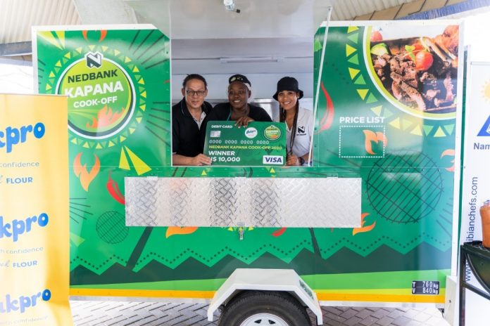 Nedbank Communication Manager, Gernot de Klerk; Nedbank Kapana Cook-Off Winner, Brumilda Hikumwa; and Nedbank Marketing Manager Veruschka de la Harpe-1